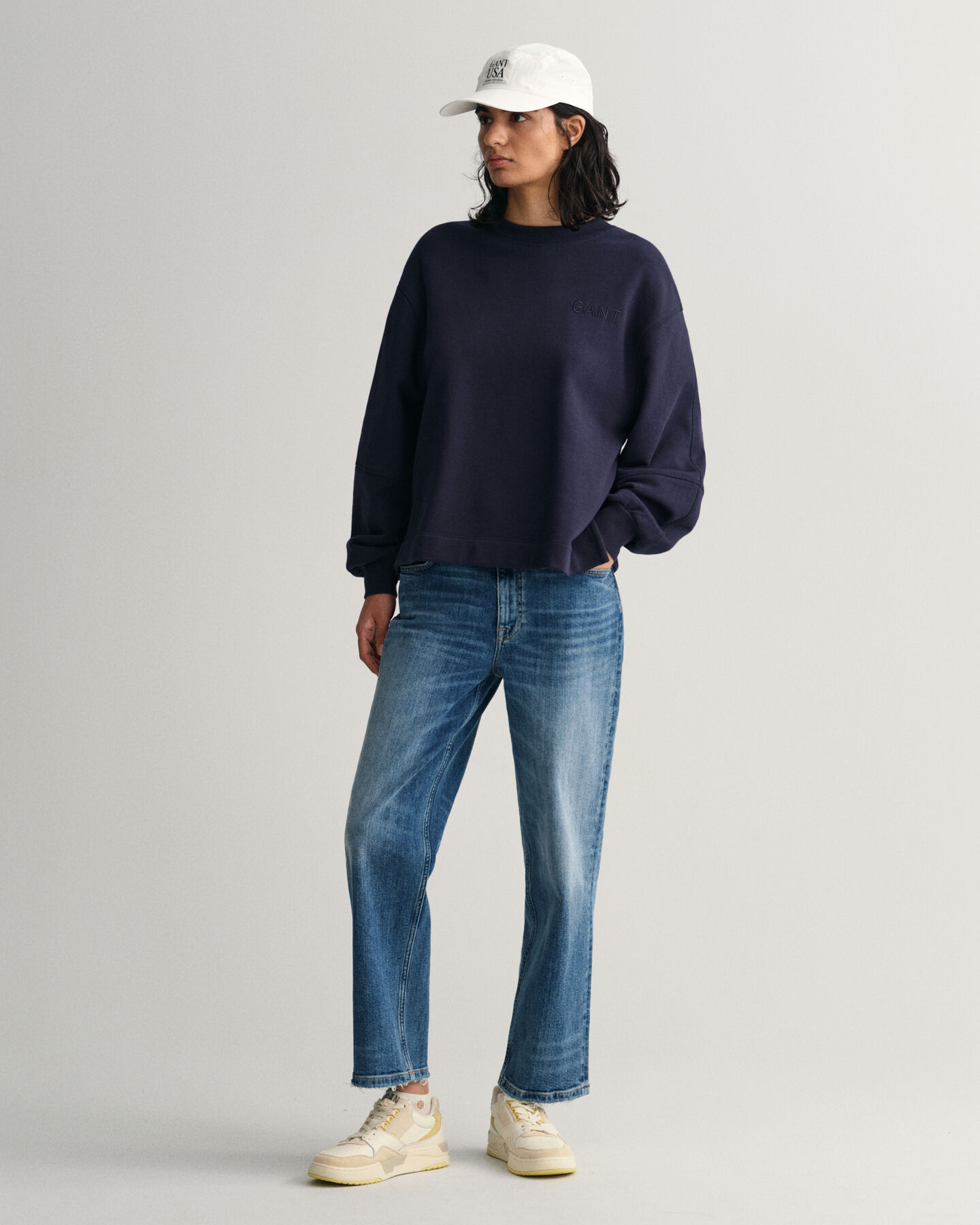 Logo sweatshirt med volumin&oslash;se &aelig;rmer