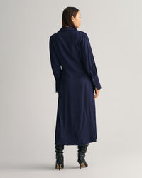 Slim fit kjole med høje manchetter