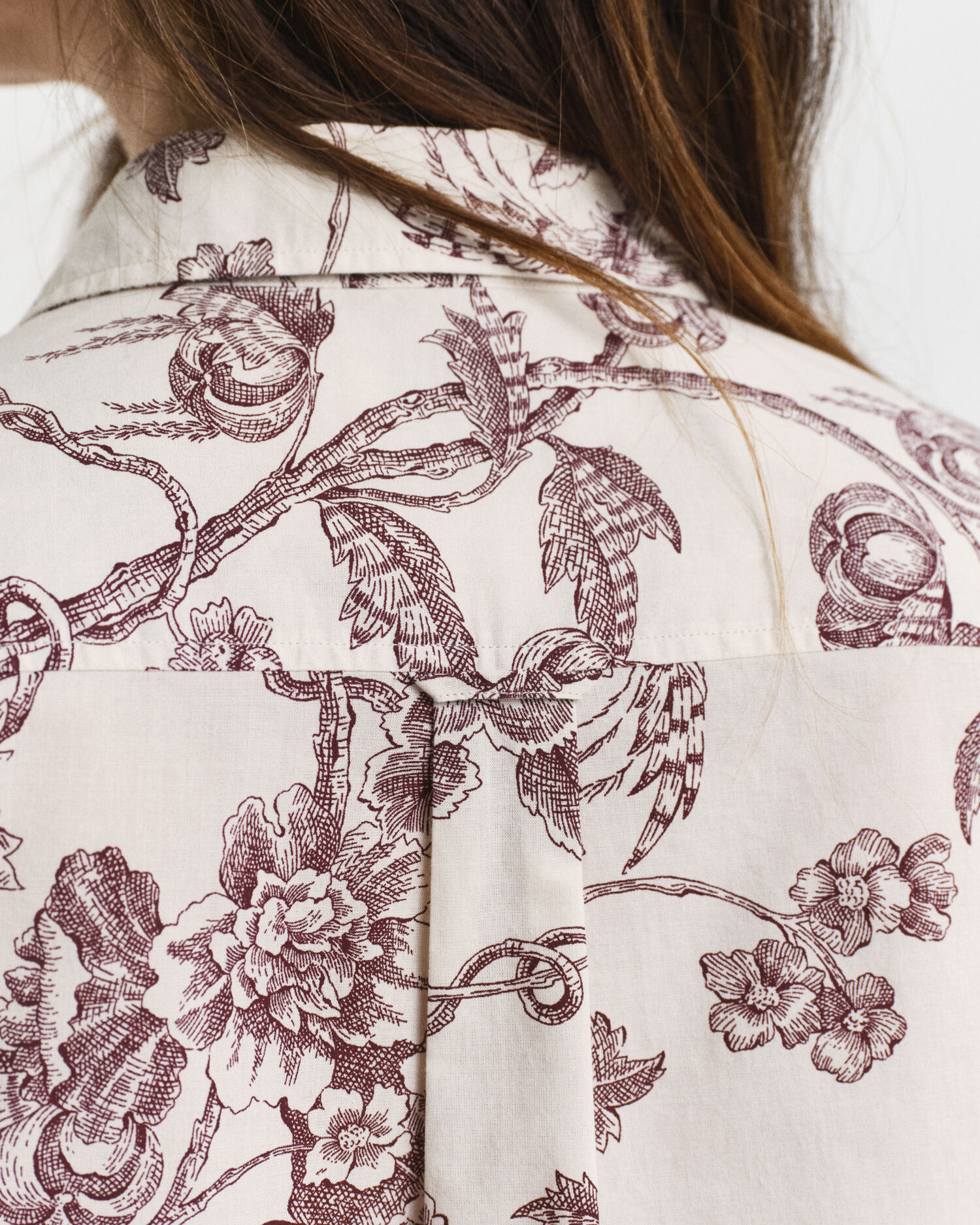 Regular fit skjorte af bomuldsvoile med træ-tryk