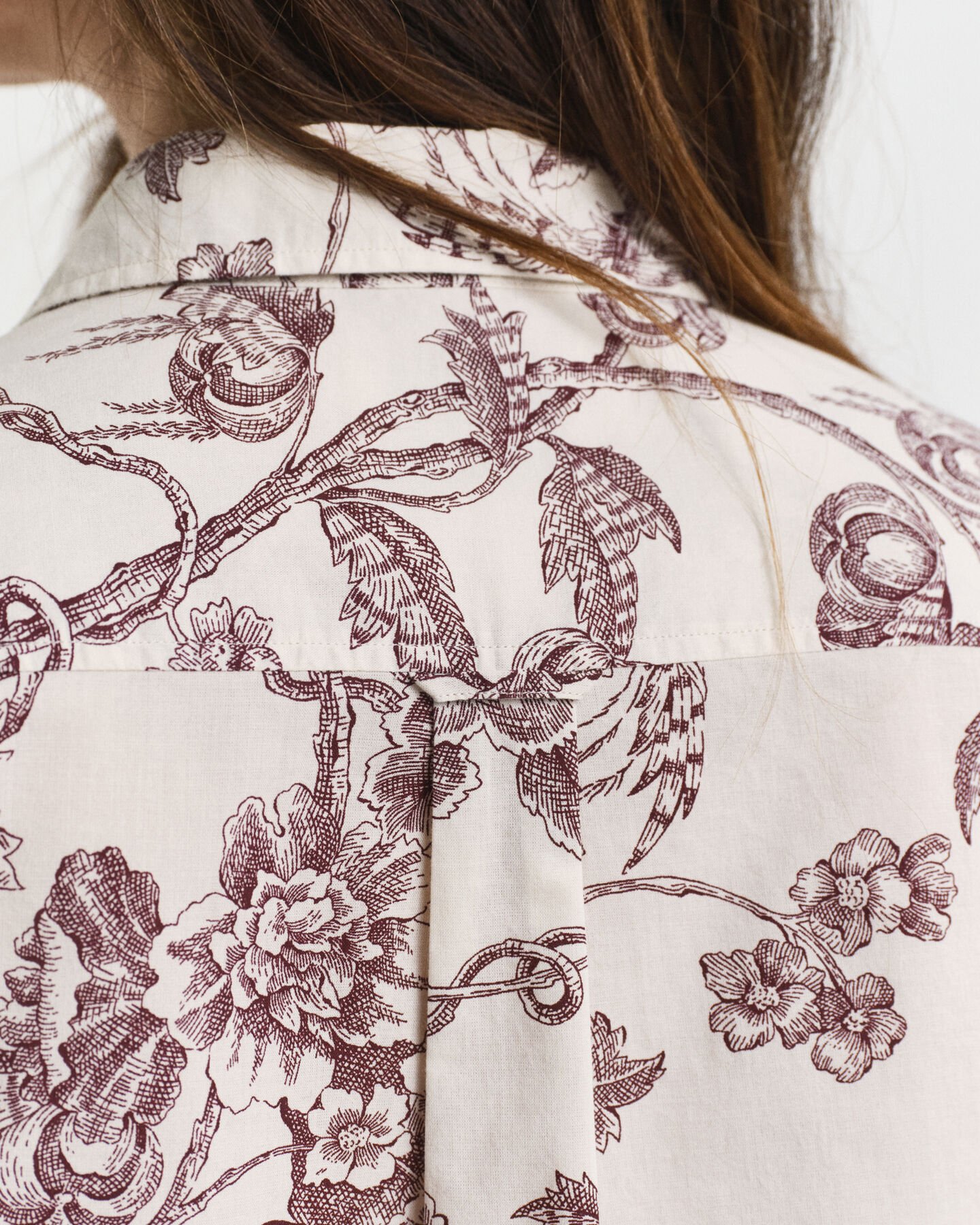 Regular fit skjorte af bomuldsvoile med træ-tryk