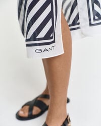 Sarong med chevron-tryk