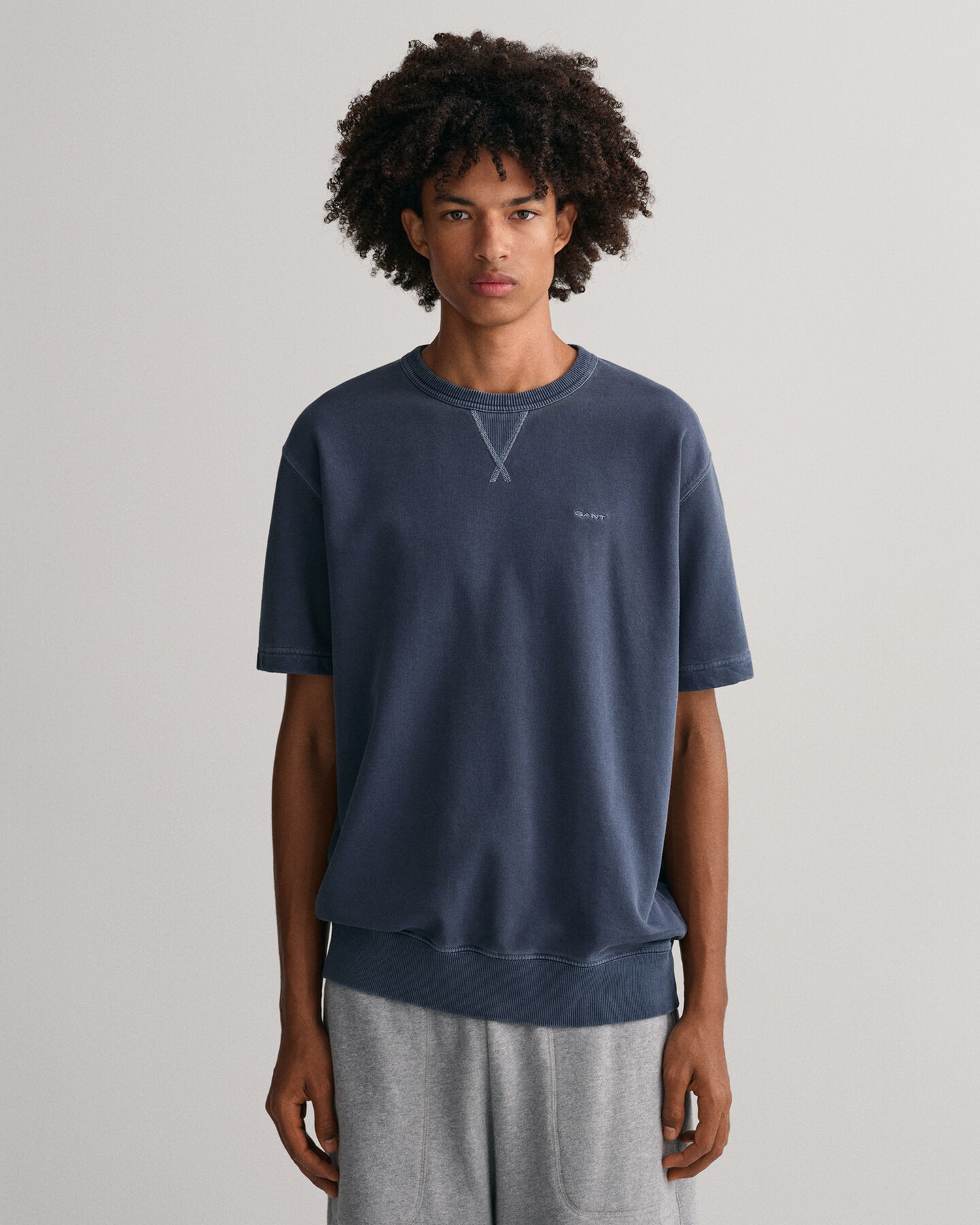 Sunfaded kortærmet sweatshirt