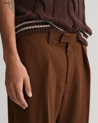 Jakkesæt-bukser af uld-crepe med brede ben