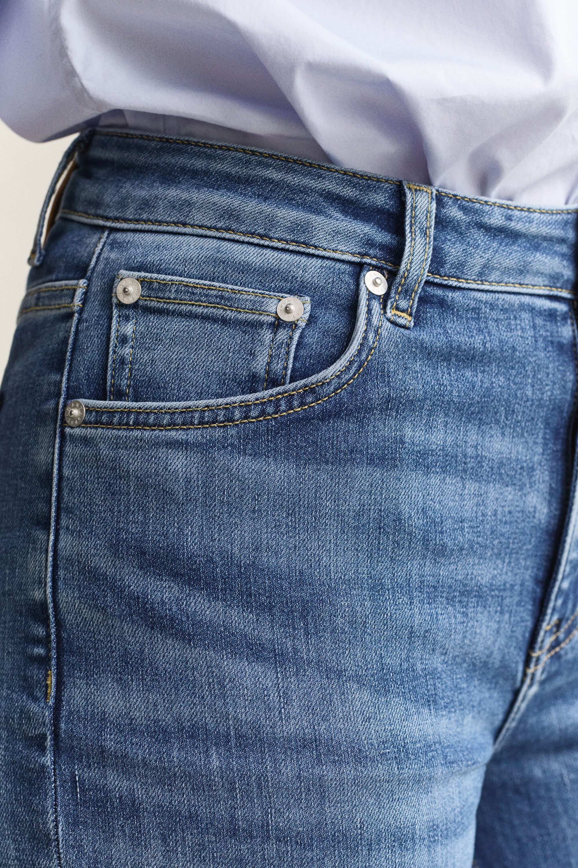 Korte jeans med stræk