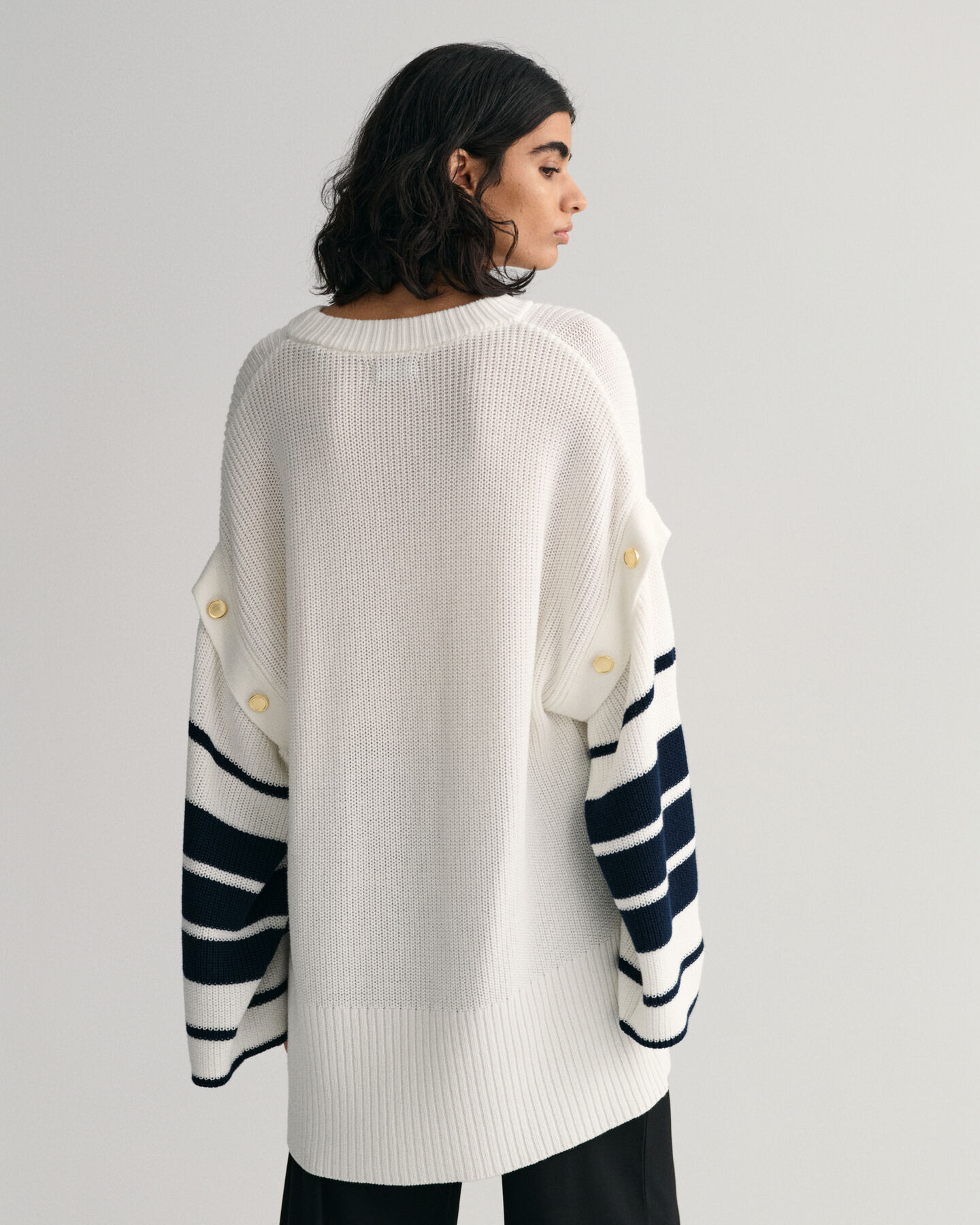 Oversized stribet sweater med crewneck