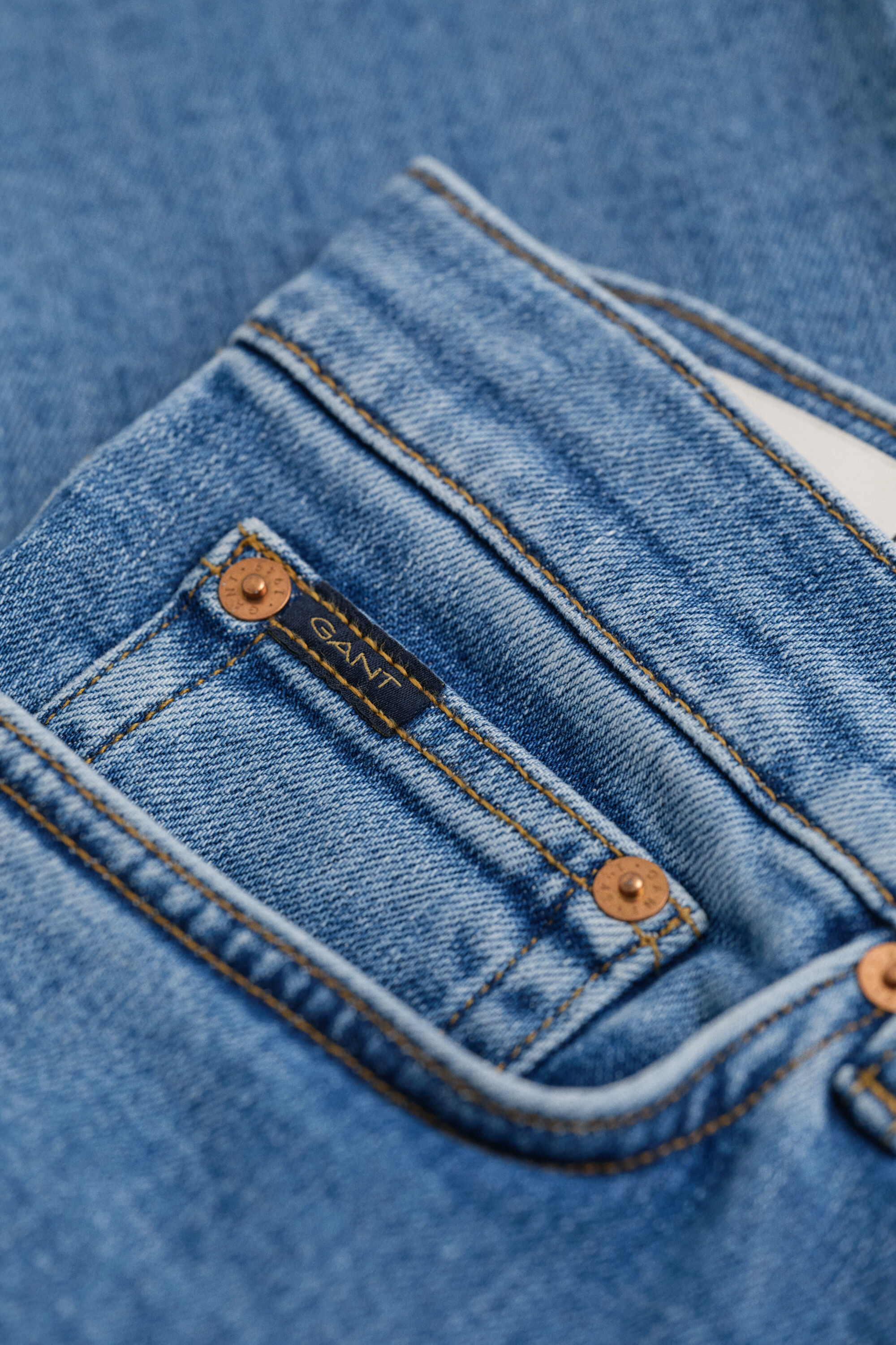 Slim fit jeans i let vask