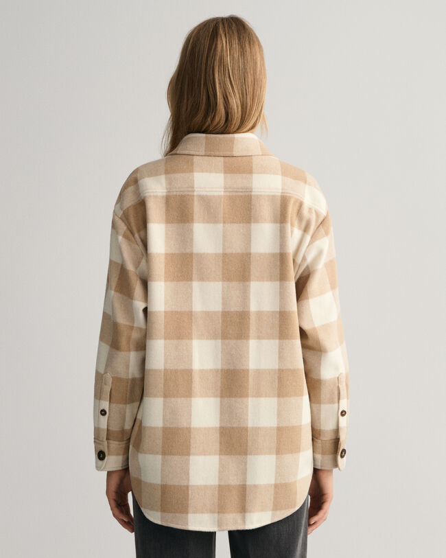 Relaxed fit ternet overskjorte