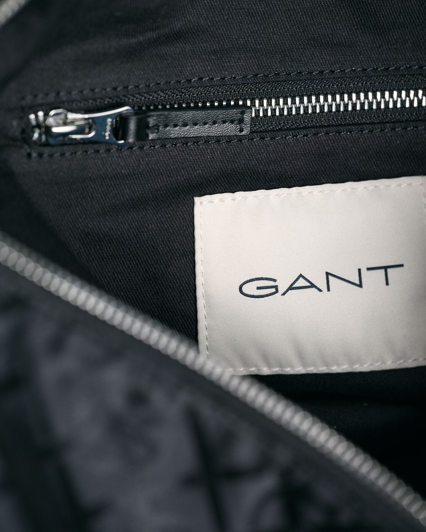 G Patterned stor skuldertaske