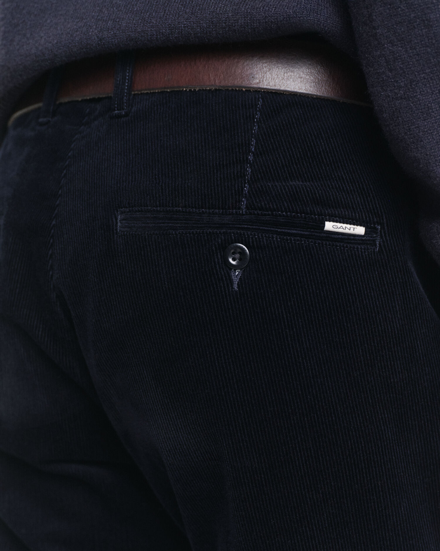 Slim fit chinobukser af jernbanefløjl