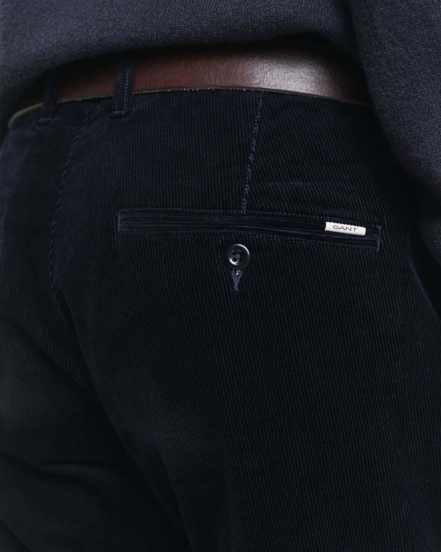 Slim fit chinobukser af jernbanefløjl