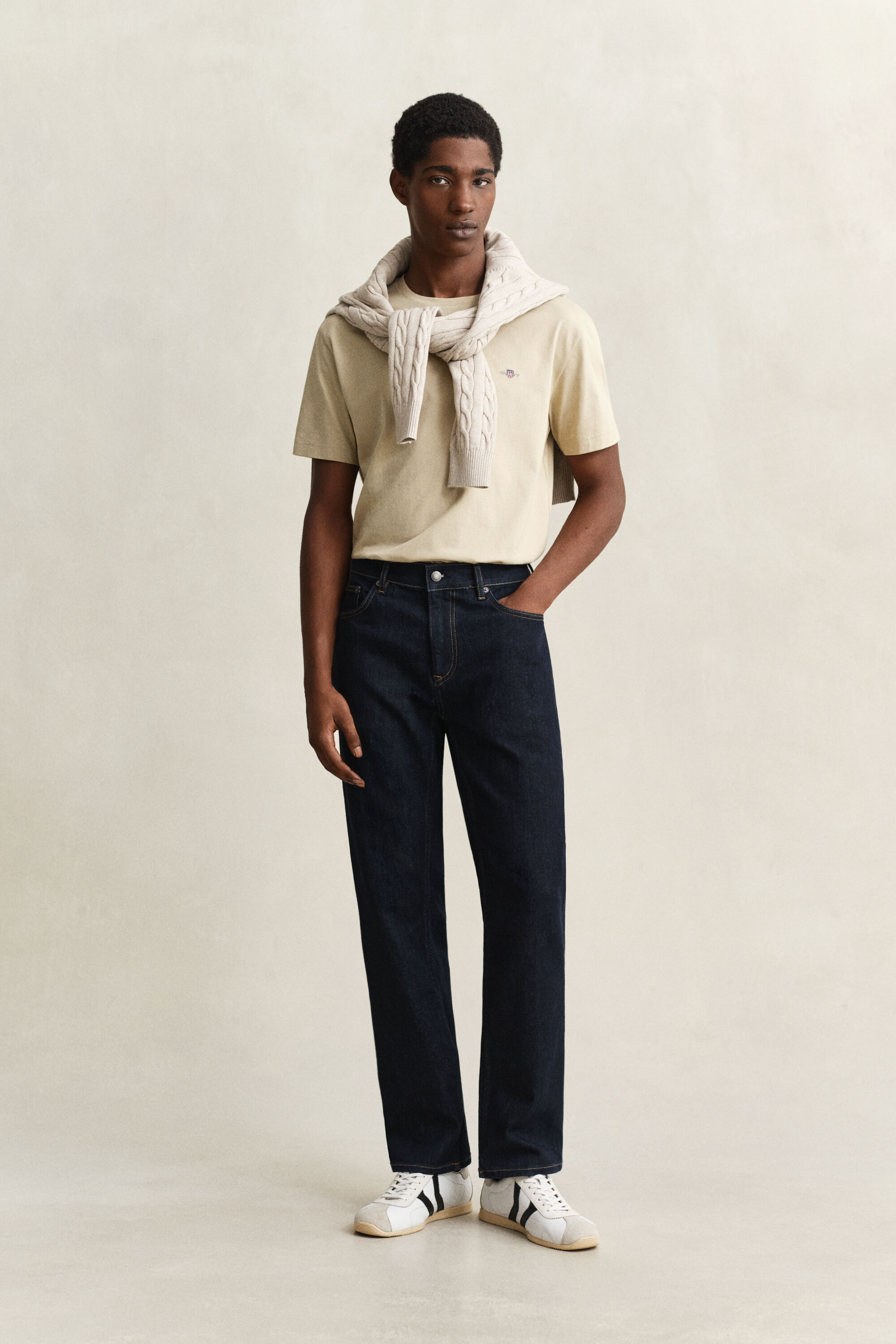 Regular fit jeans i let vask