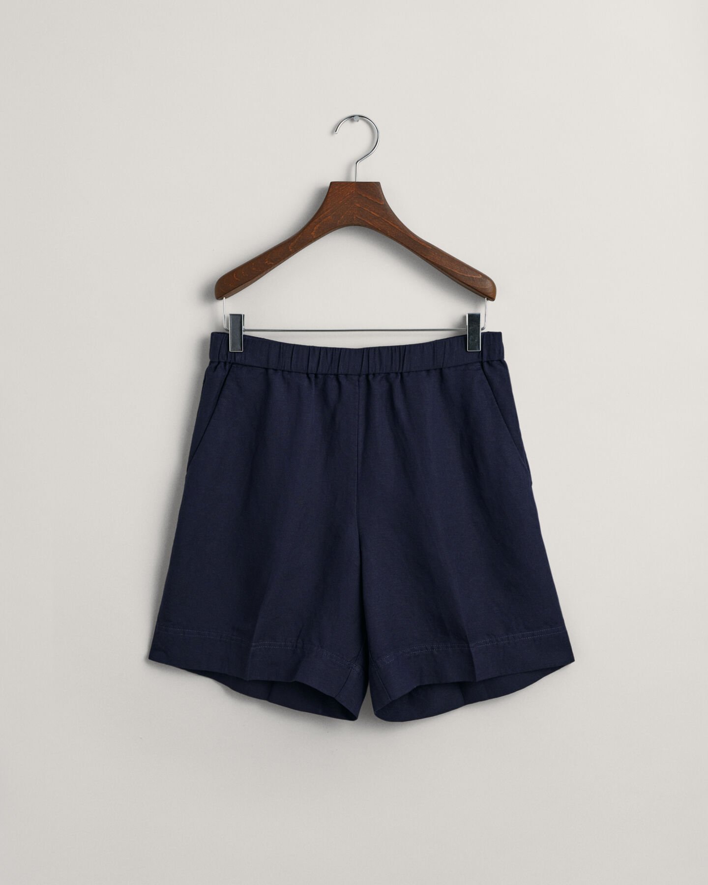 Relaxed fit pull-on shorts i hørblanding