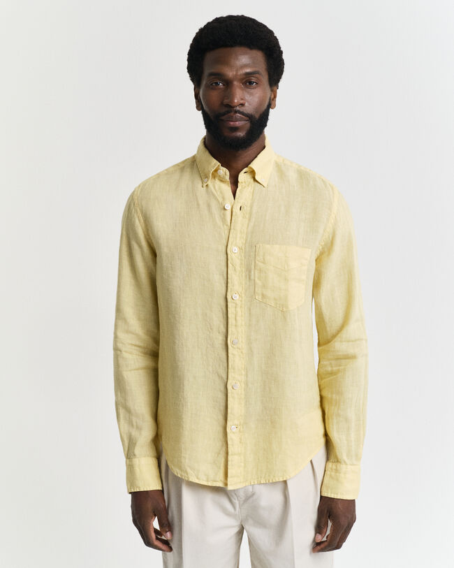 Regular fit garment-dyed hørskjorte