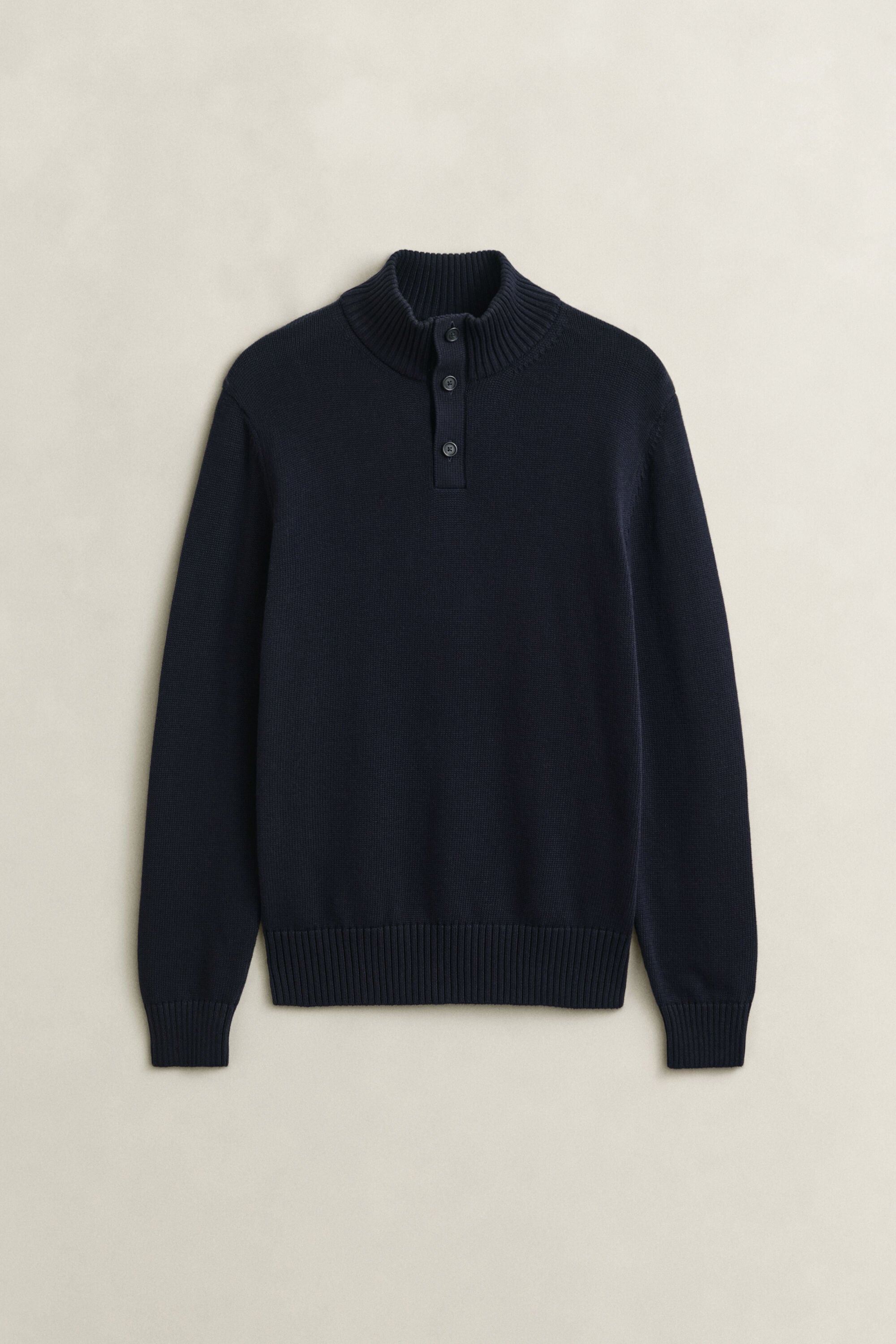 Sweater i supimabomuld med knaplukning i halsen