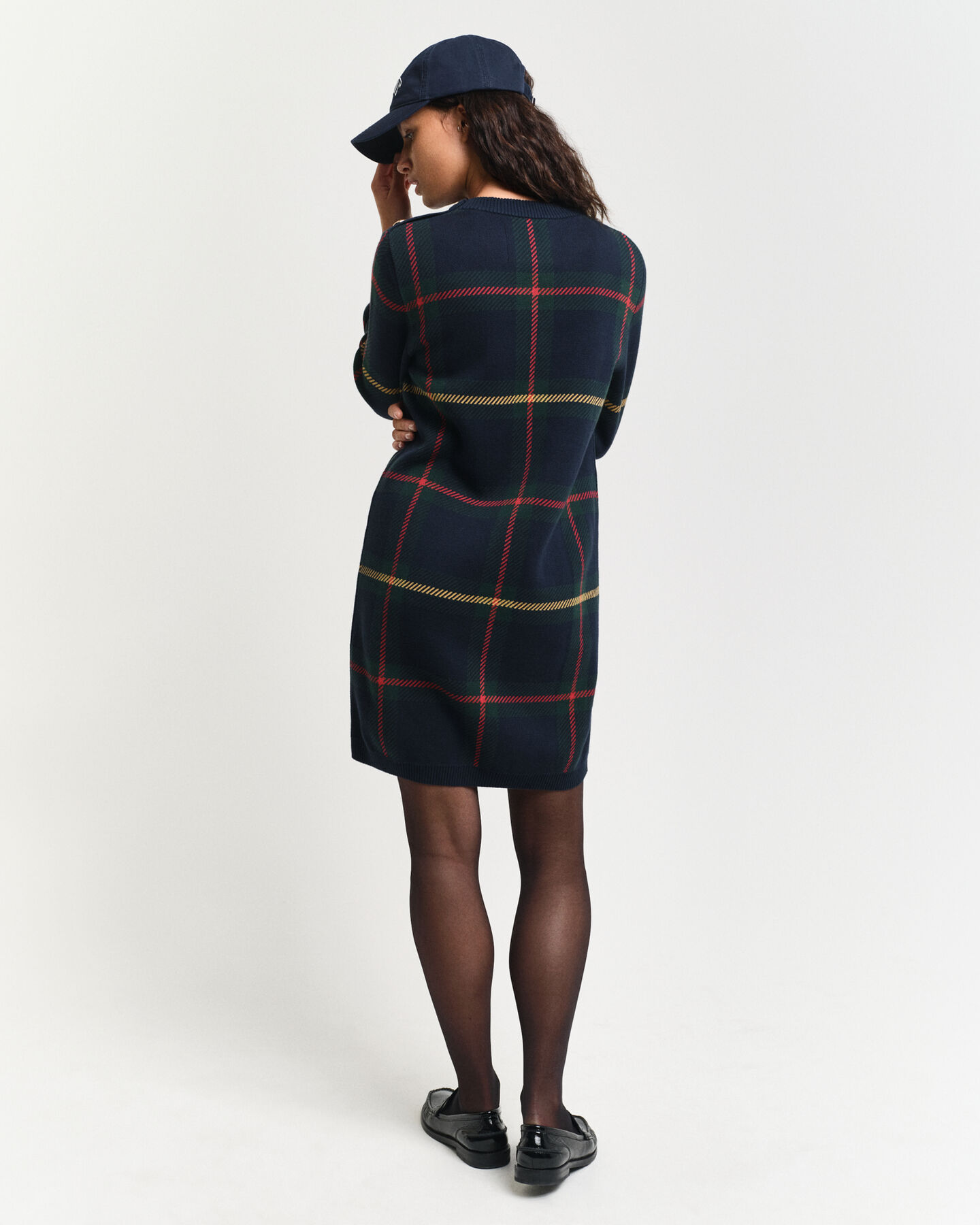 Ternet kjole med crewneck