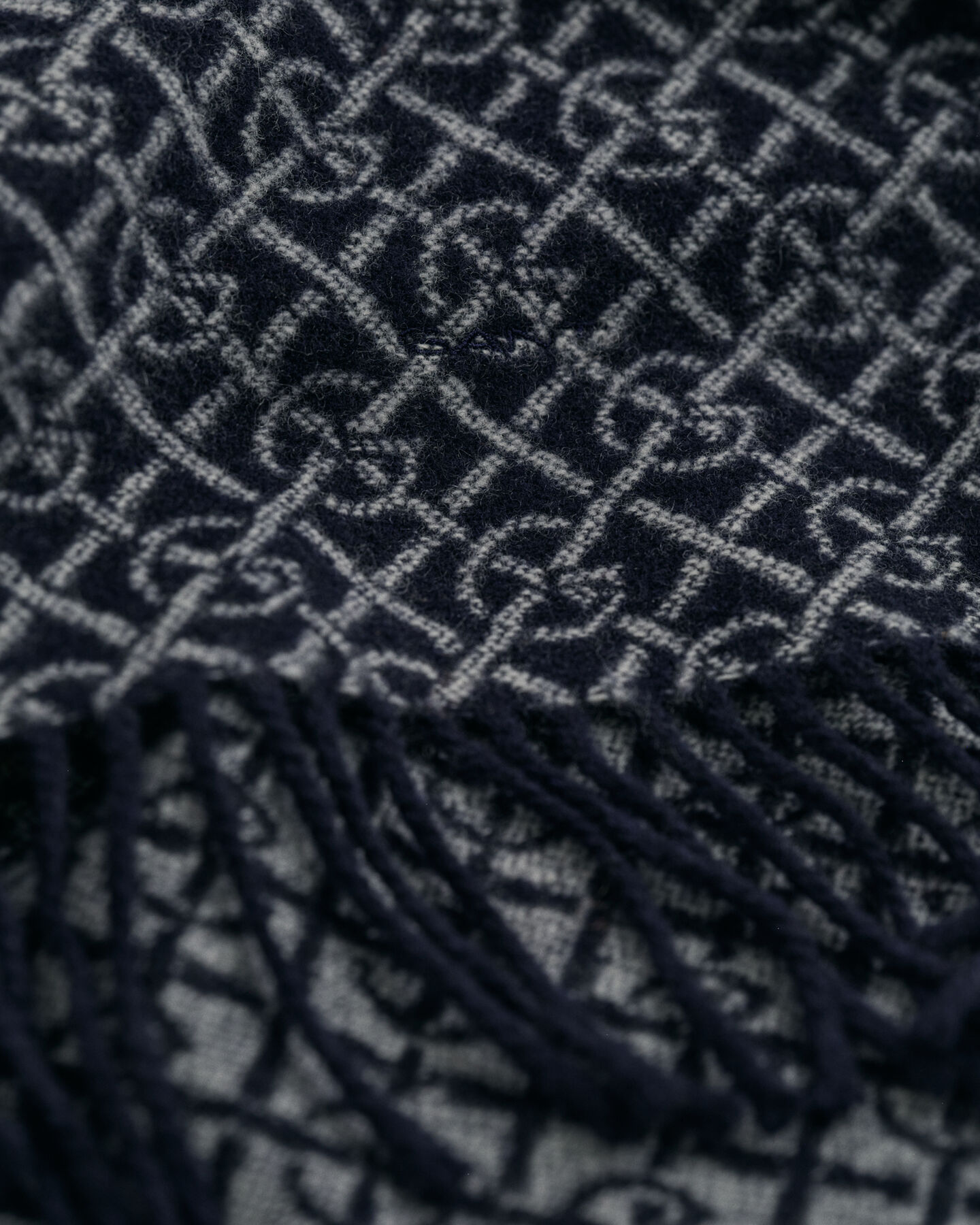 G Patterned halstørklæde