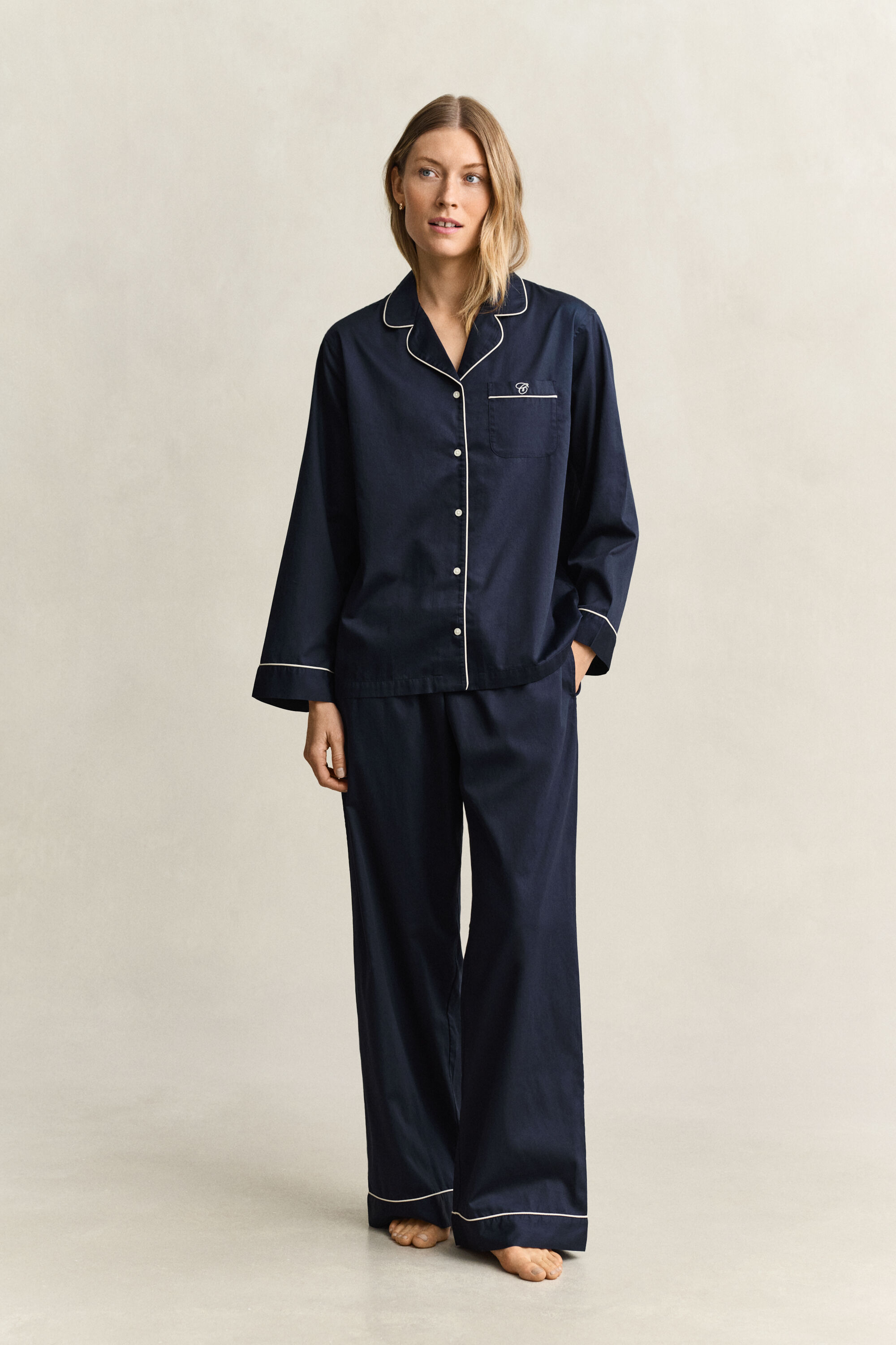 Pyjamassæt i satin