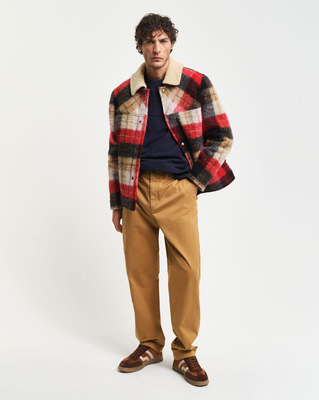 Regular fit chinobukser i b&oslash;rstet bomuld