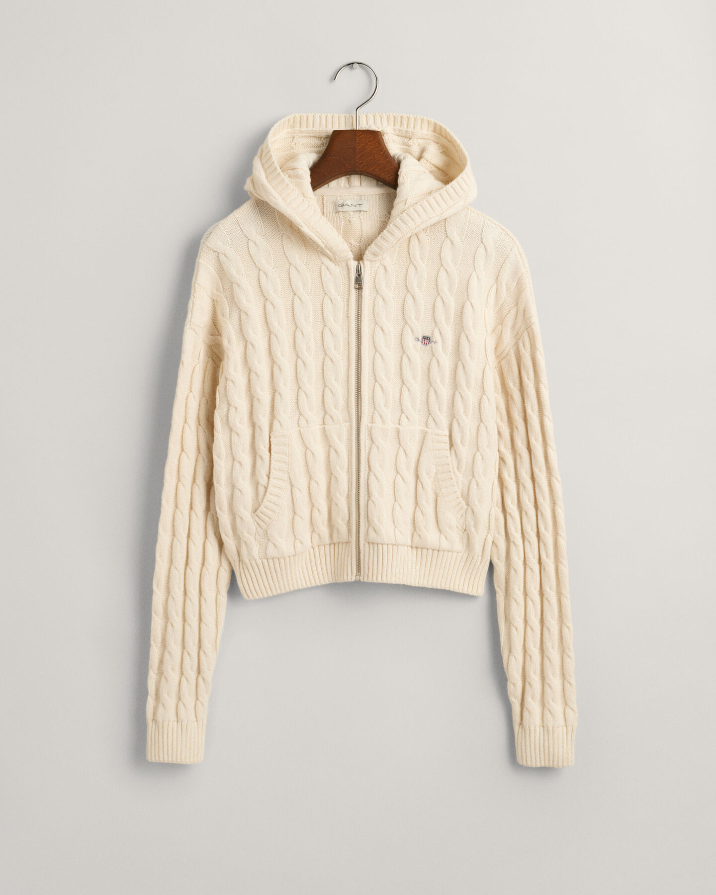 Teen Girls Shield kort h&aelig;ttetr&oslash;je med kabelstrik og lynl&aring;s