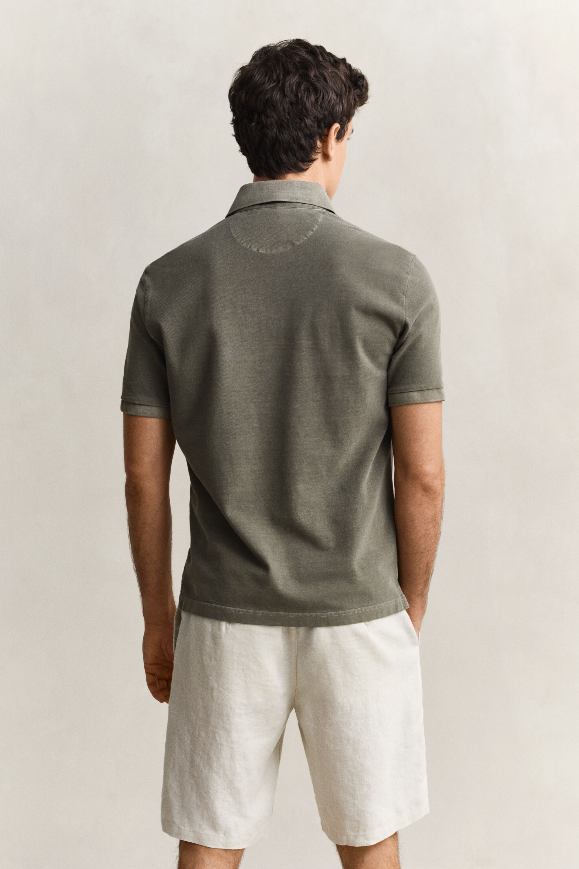 Sunfaded poloskjorte