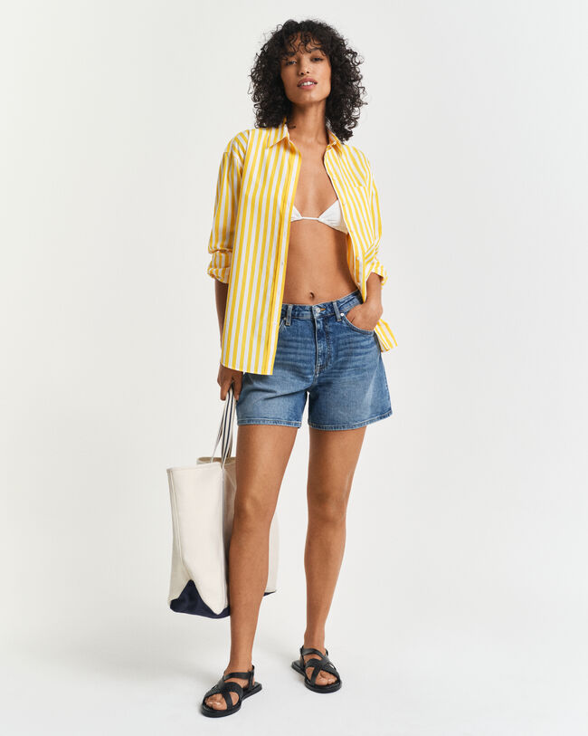 Regular fit denim shorts