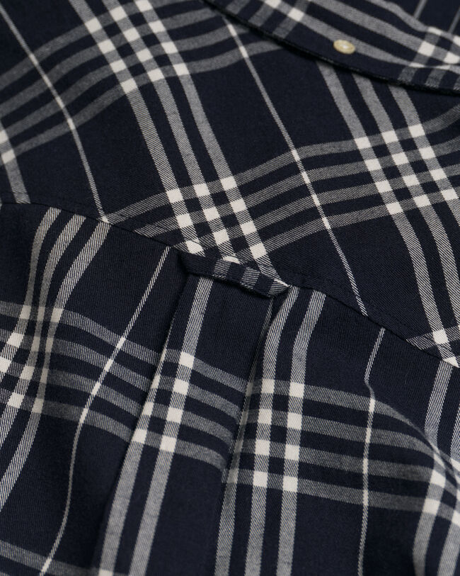 Relaxed fit ternet flannelskjorte