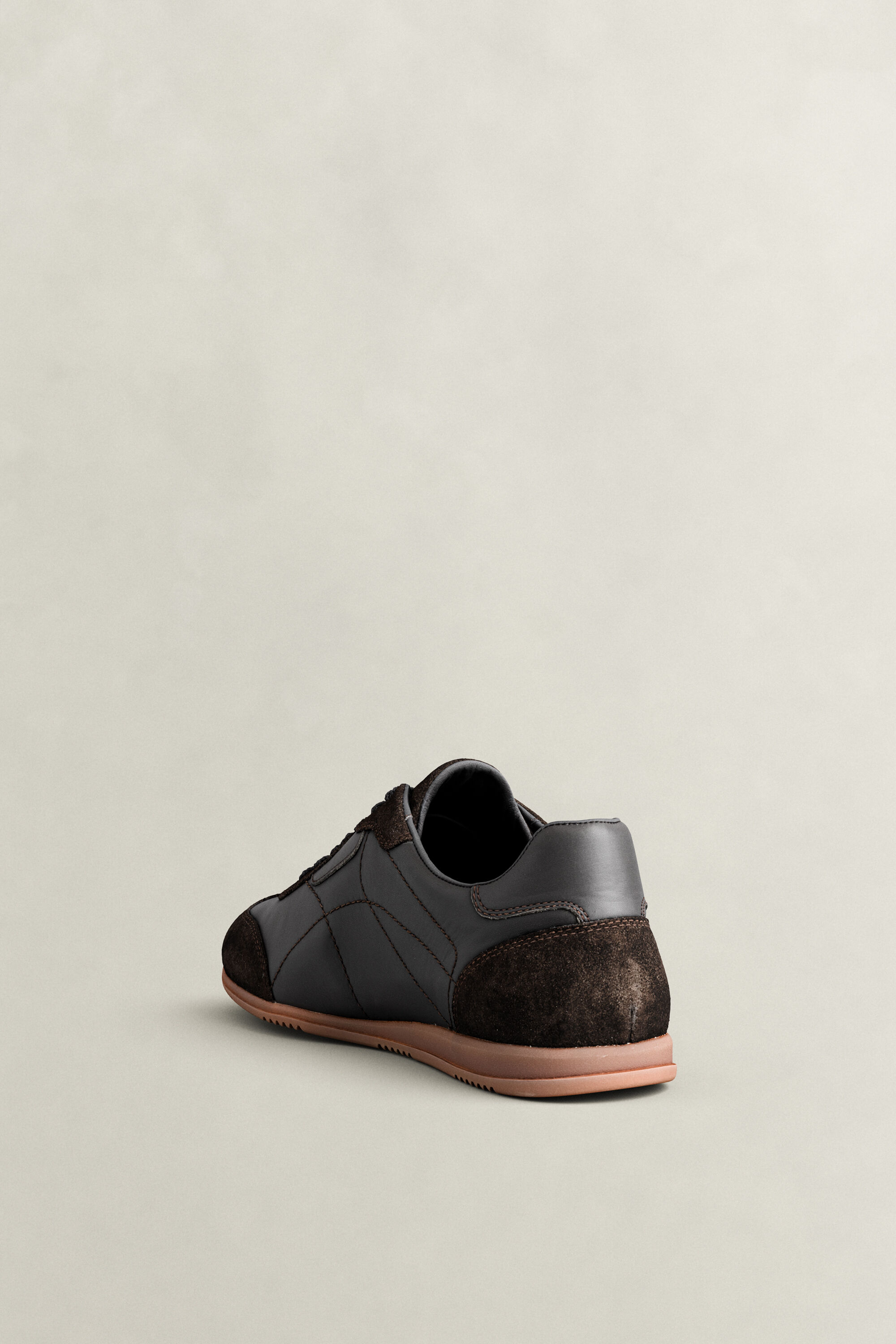 Spearclub sneakers i ruskind og læder