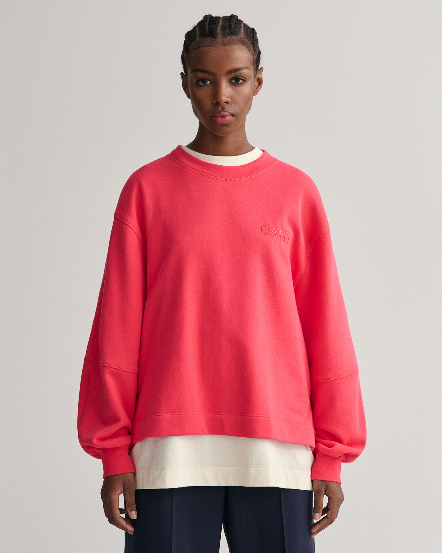 Logo sweatshirt med volumin&oslash;se &aelig;rmer