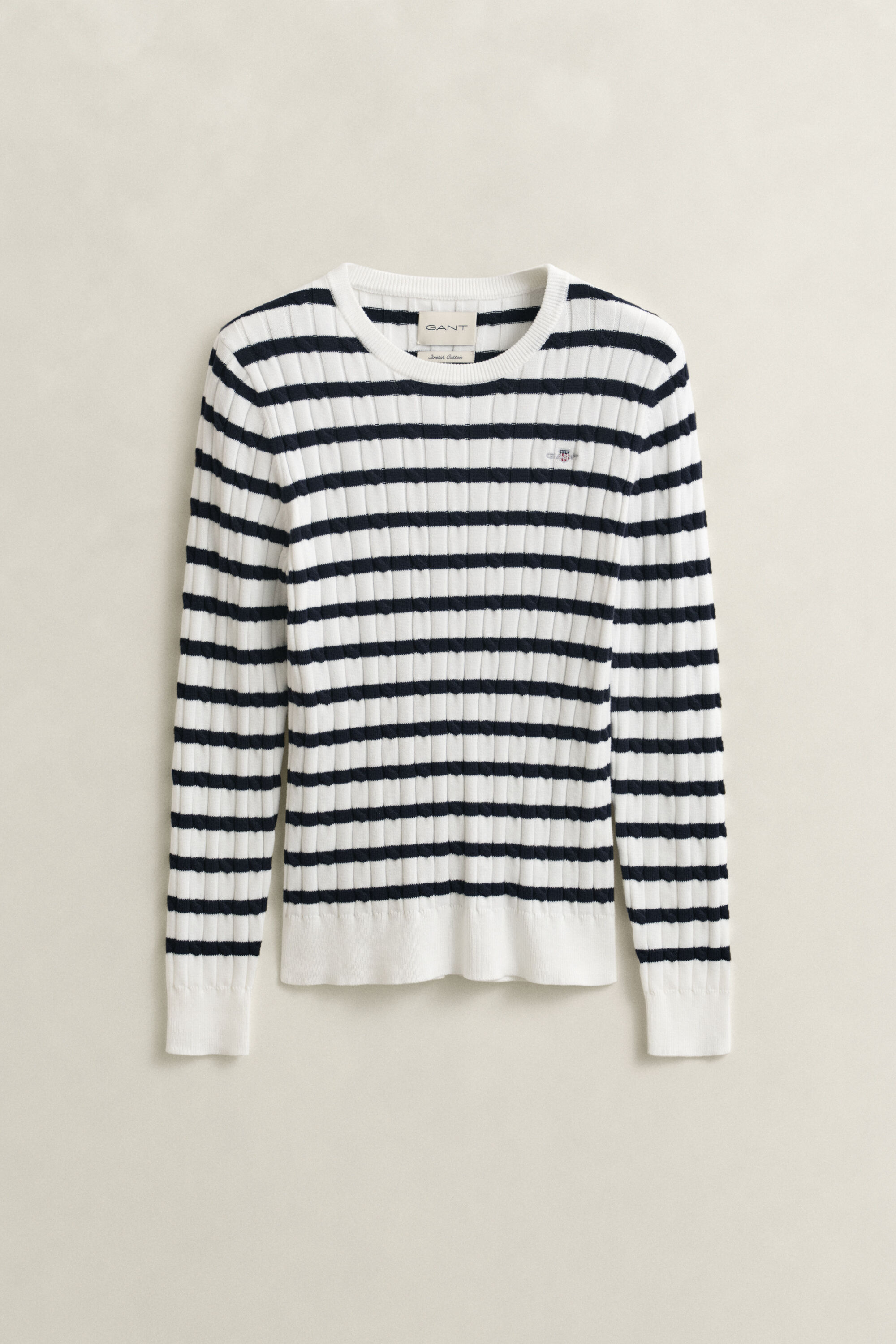 Stribet crewneck sweater med kabelstrik