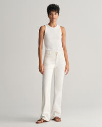 Slim fit hvide jeans med svaj