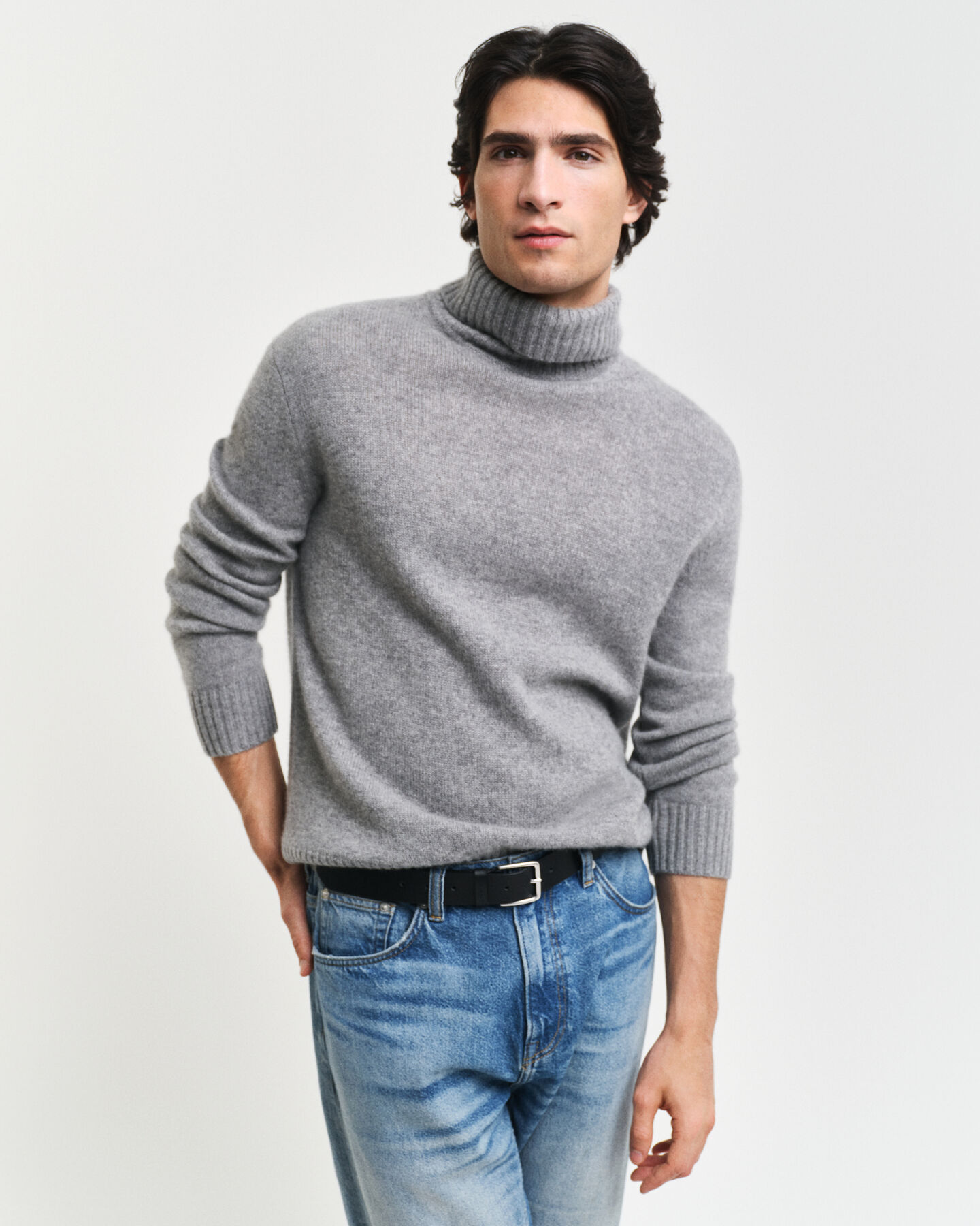 Sweater med rullekrave i kashmir