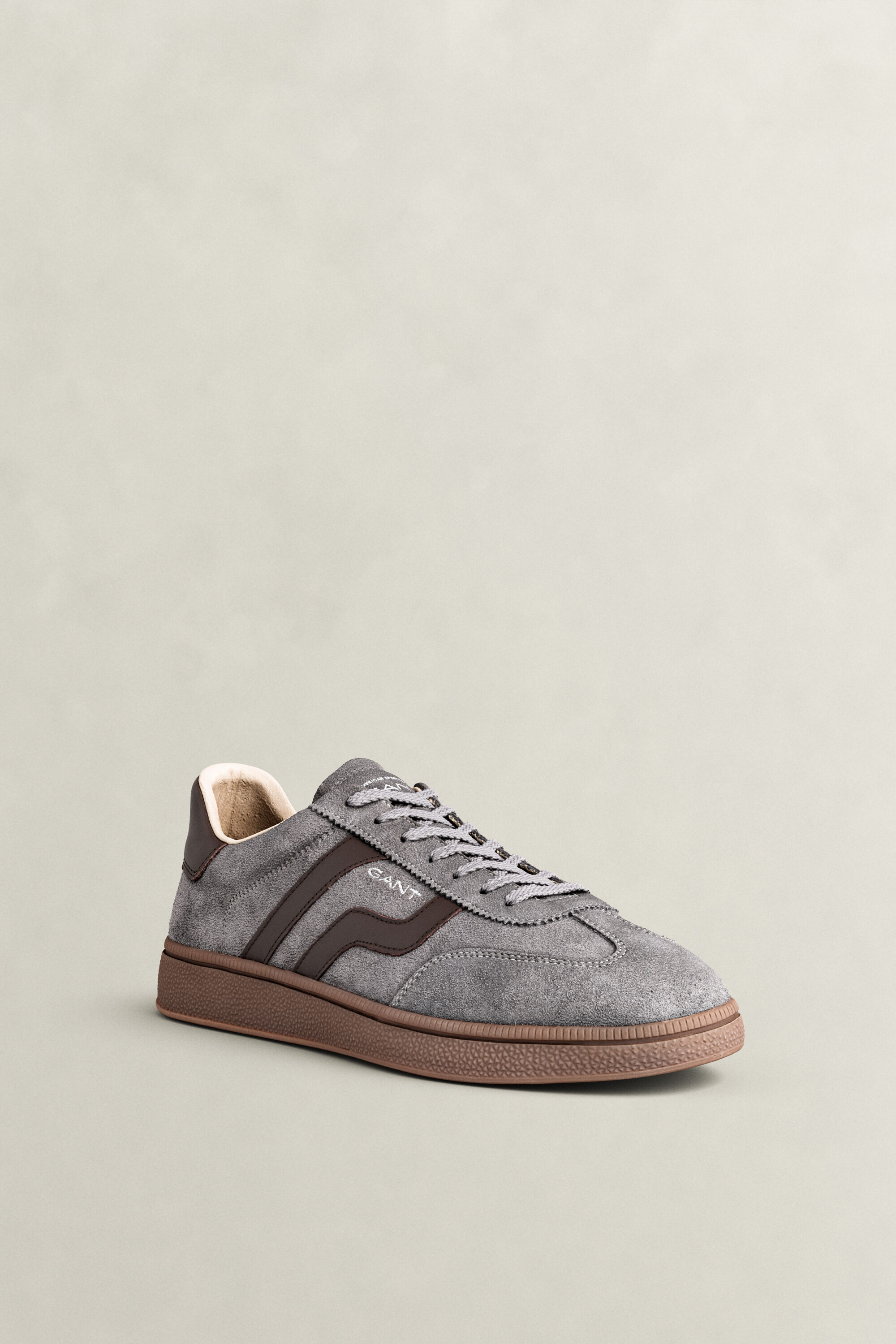 Cuzmo sneakers i ruskind