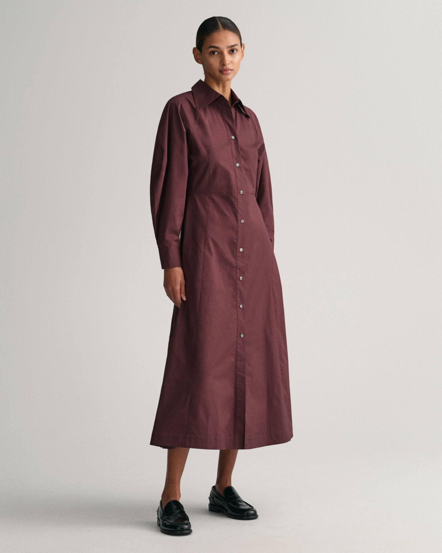 Skjortekjole med fyldige &aelig;rmer