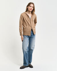 H&aelig;ttetr&oslash;je af ekstra fin lammeuld med lynl&aring;s