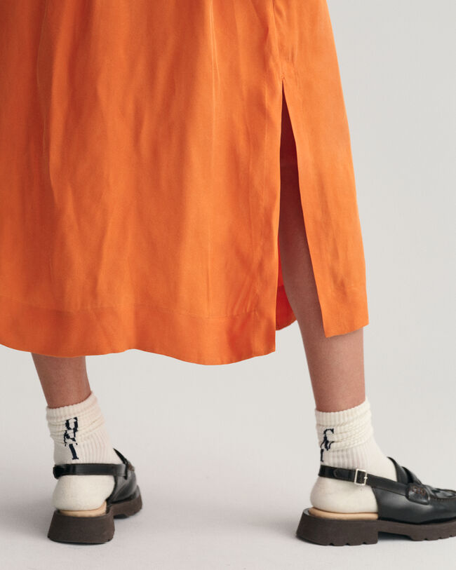 Skjortekjole med flaplommer og korte &aelig;rmer