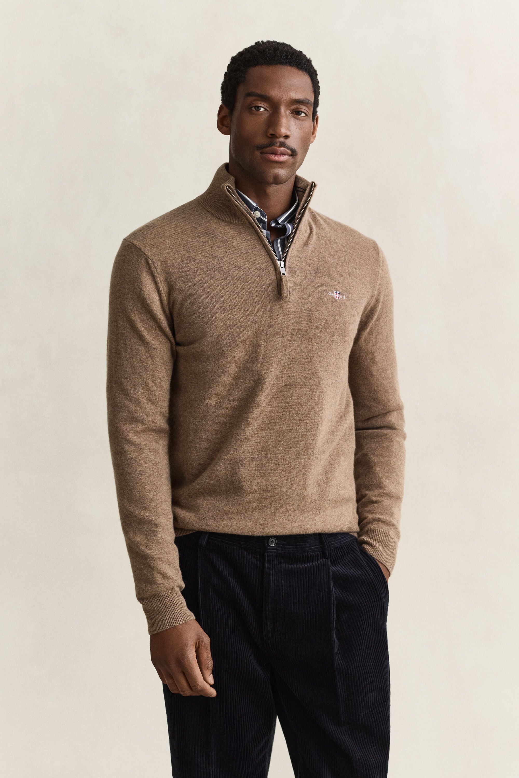 Sweater i lammeuld med halv lynlås