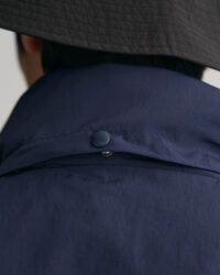 Jakke med raglanærmer