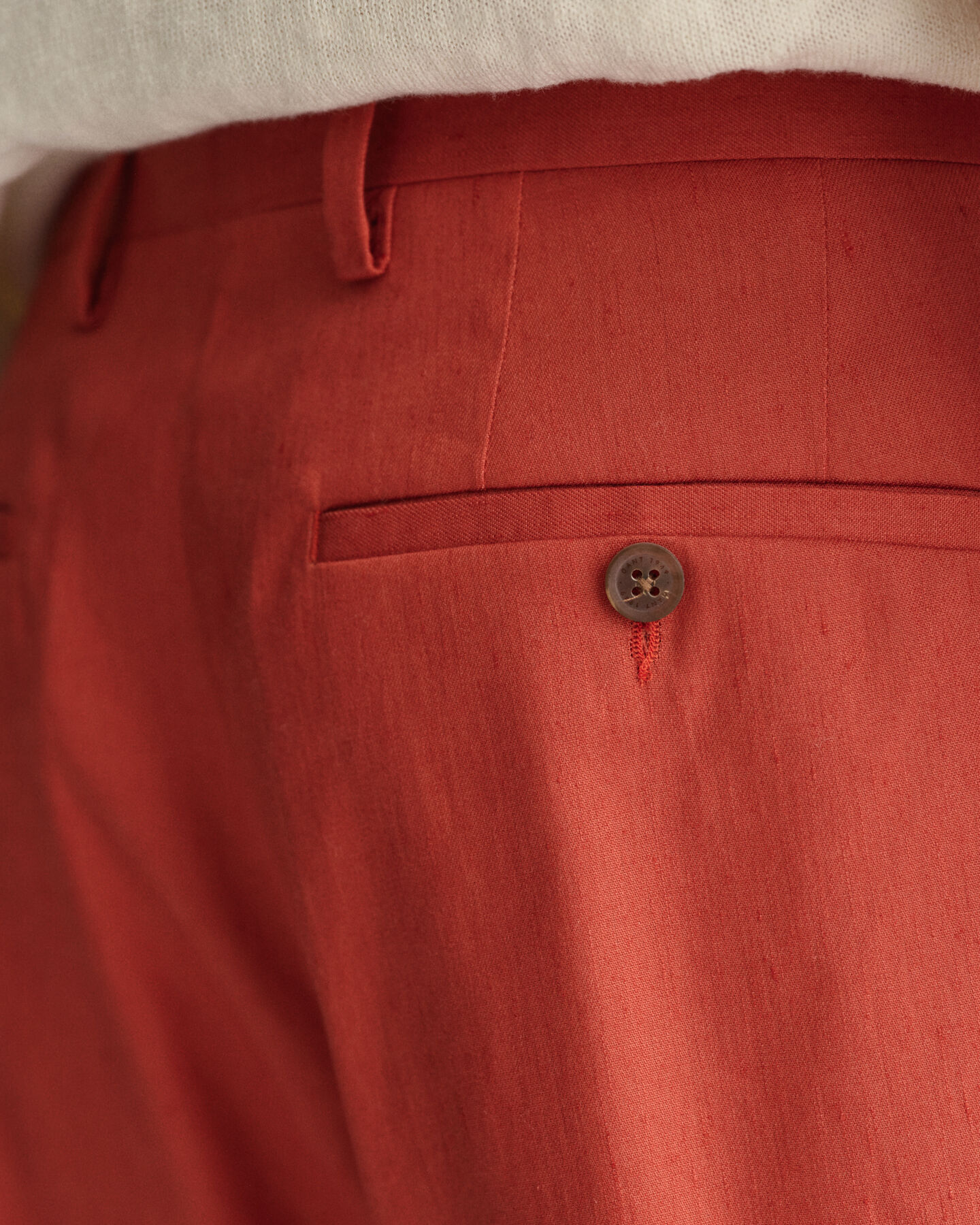 Slim fit jakkes&aelig;t-bukser af h&oslash;r og bomuld