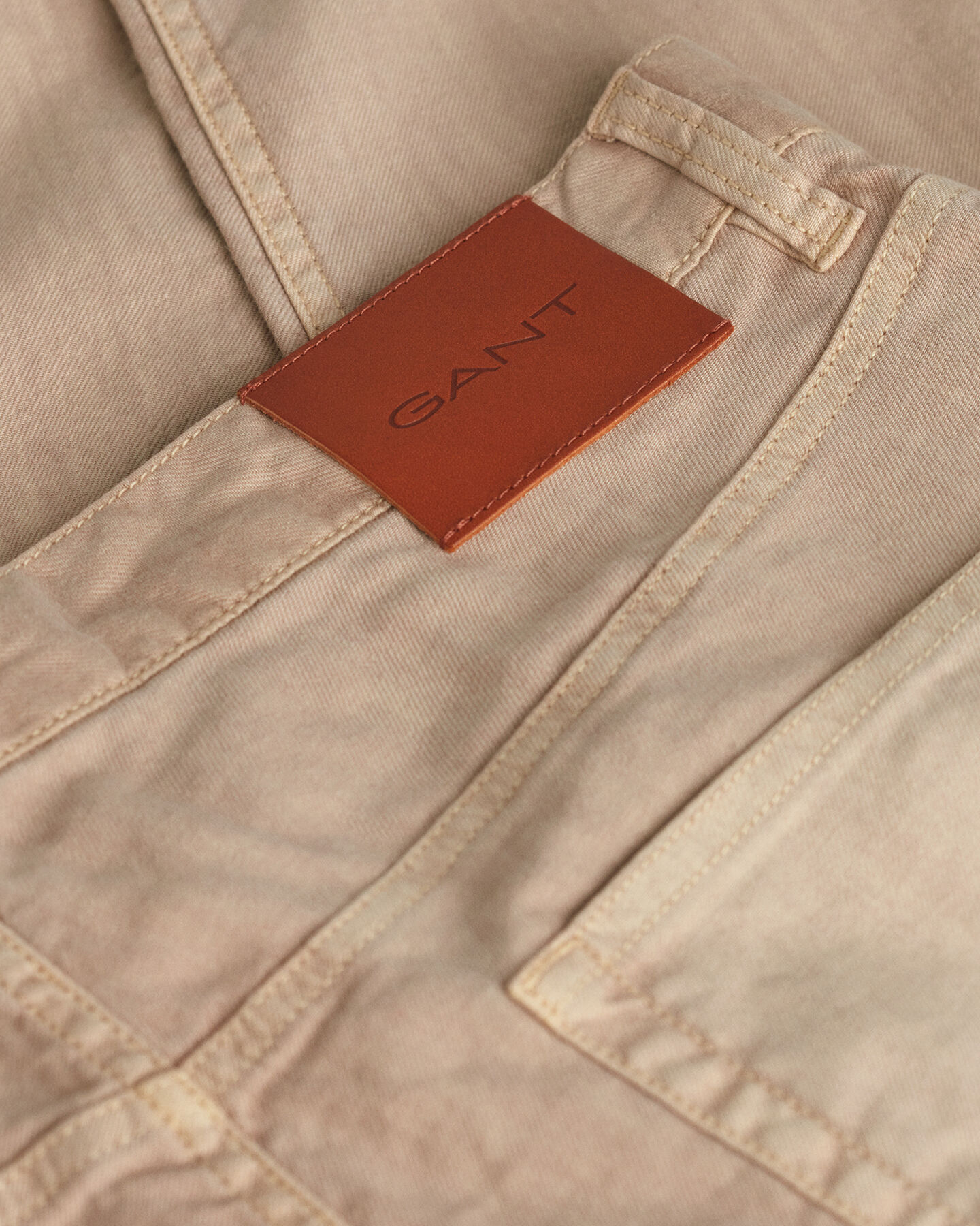 Slim fit jeans af bomuld og h&oslash;r