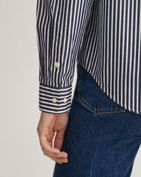 Regular fit stribet t&aelig;tv&aelig;vet skjorte