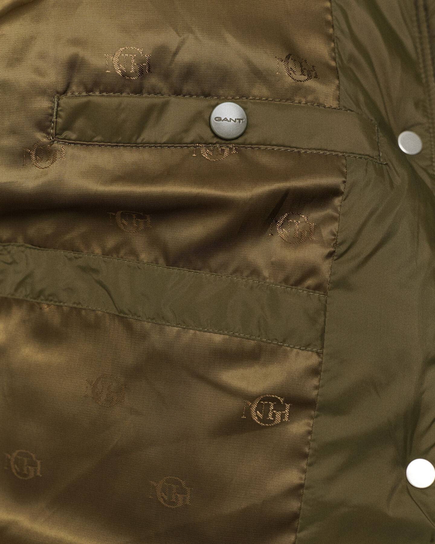 Dunjakke i melleml&aelig;ngde