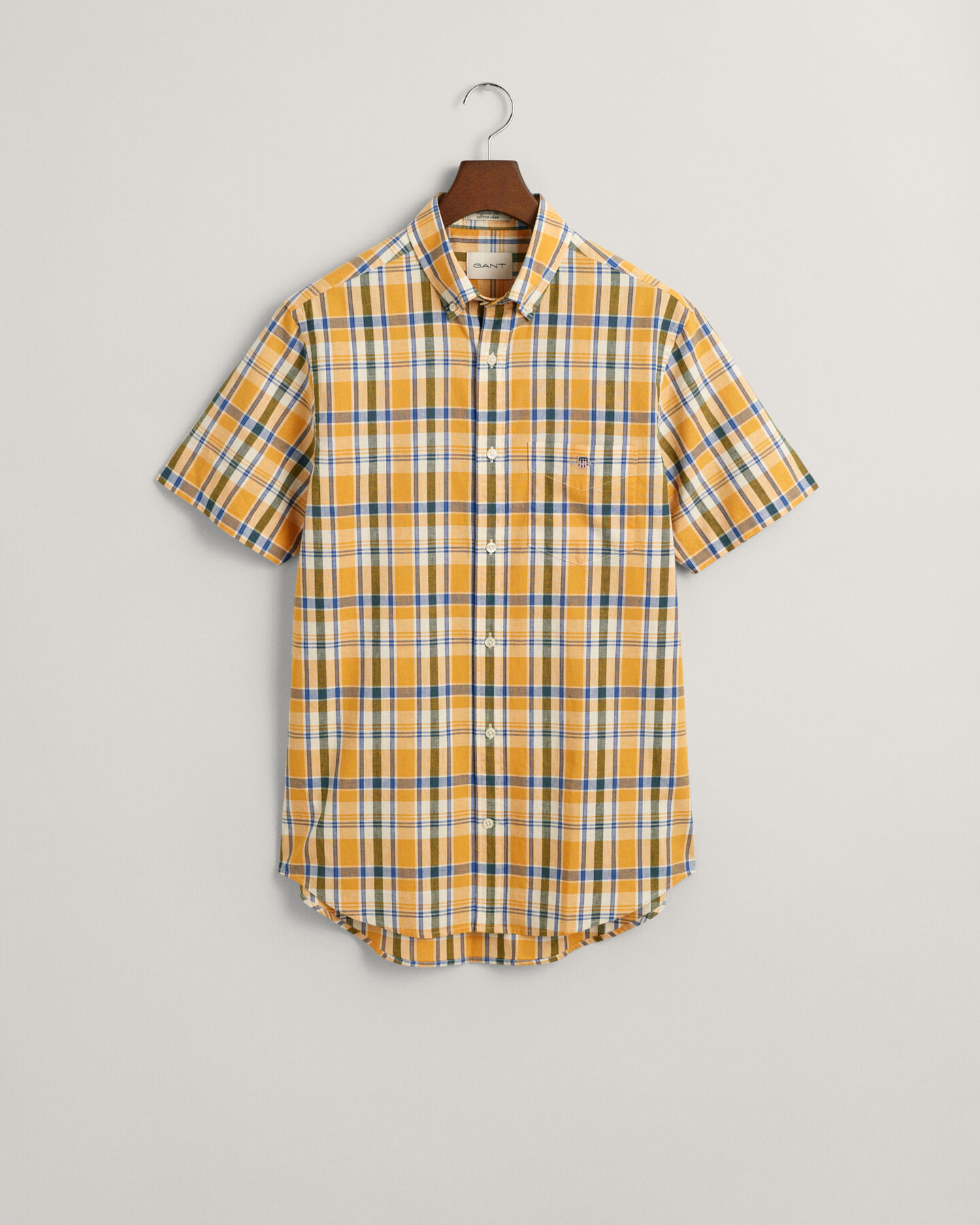 Regular fit ternet skjorte af bomuld og hør med korte ærmer