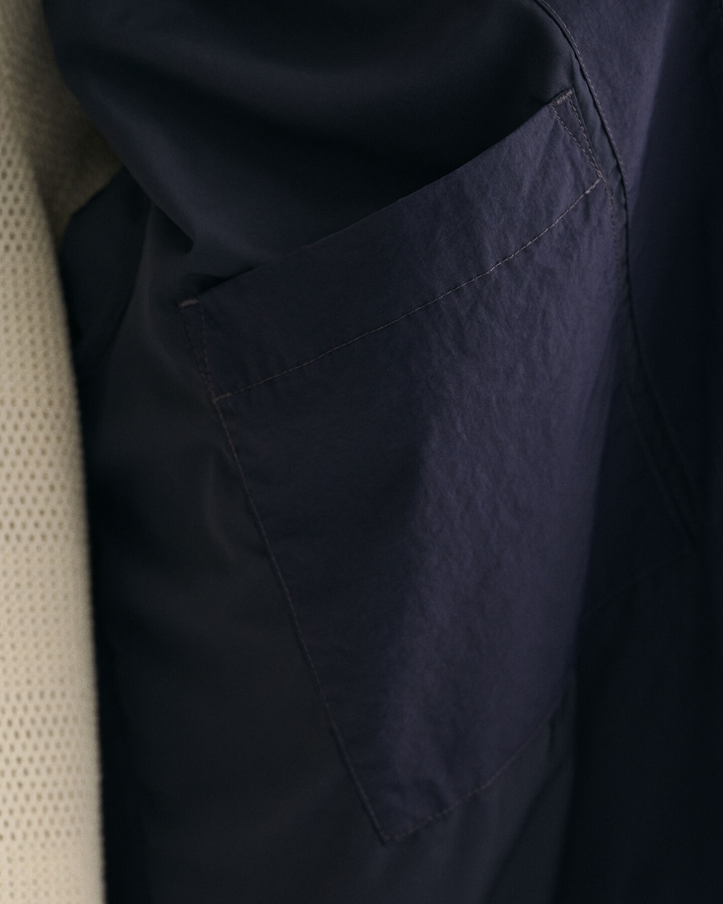 Let jakke med hætte