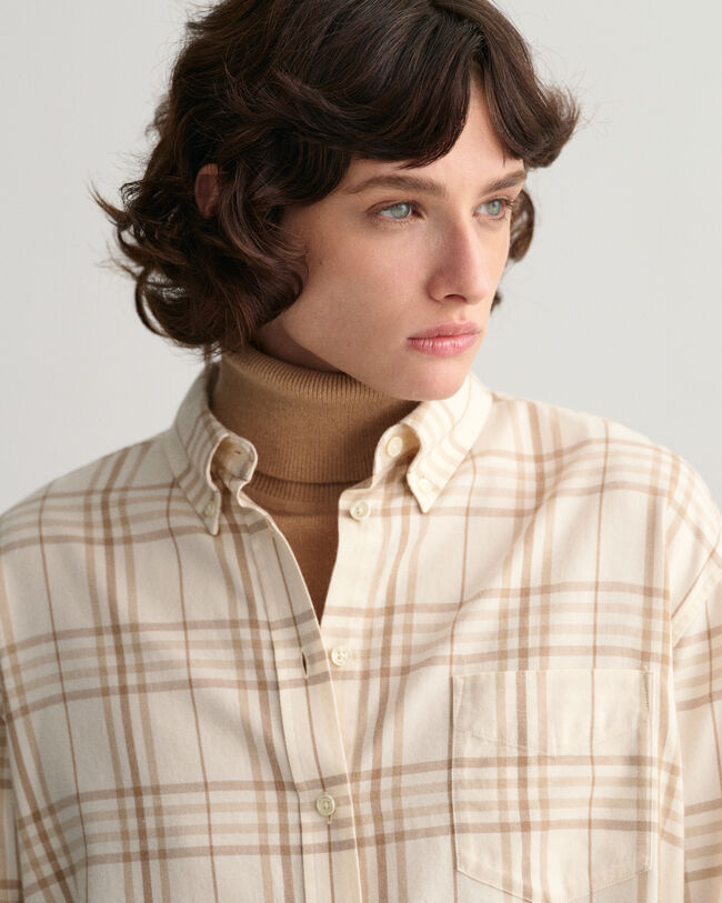 Relaxed fit ternet flannelskjorte