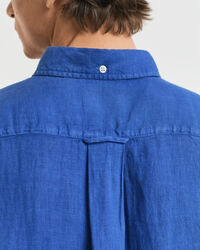 Regular fit garment-dyed hørskjorte med korte ærmer