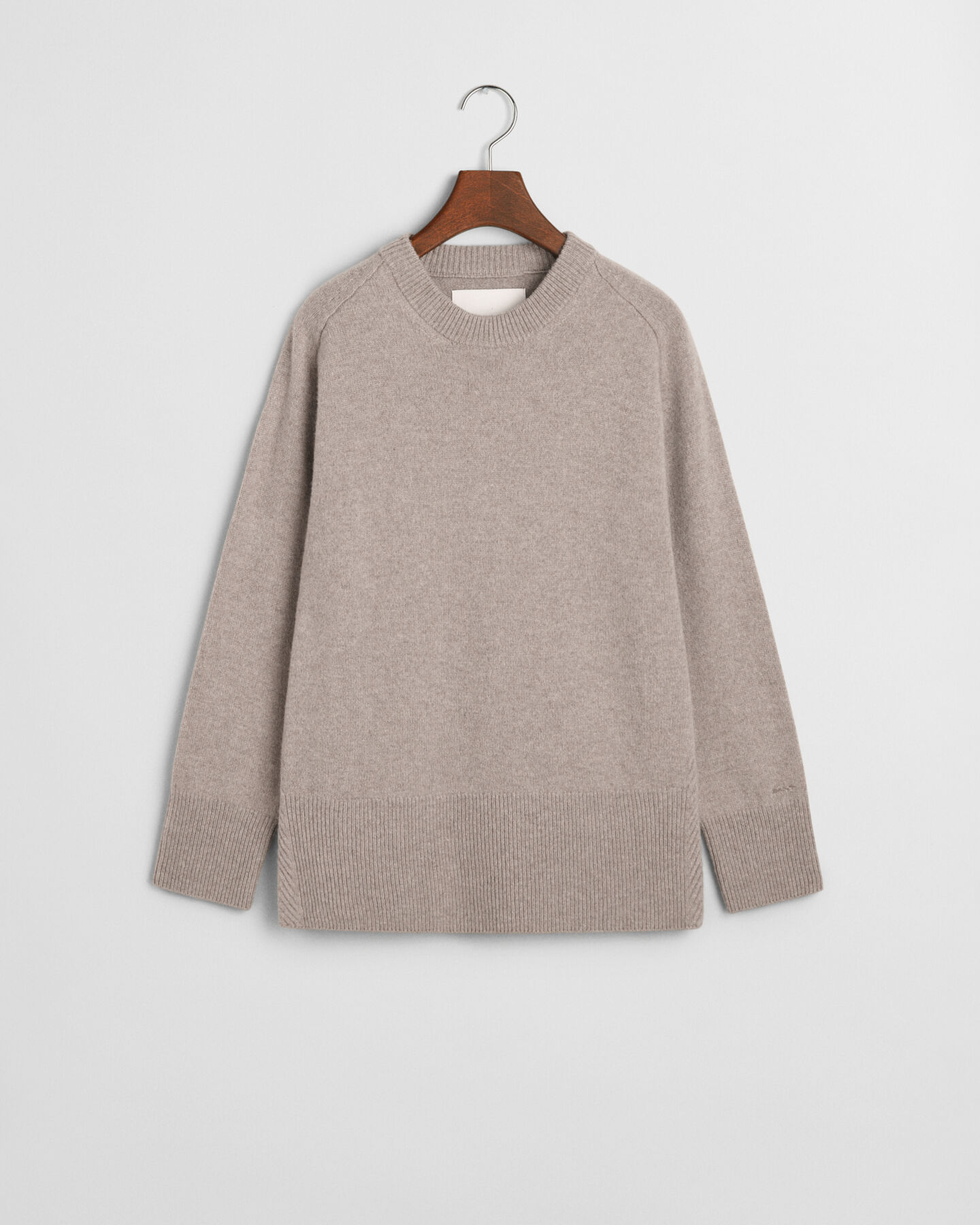 Crewneck sweater med sildebensm&oslash;nstrede detaljer
