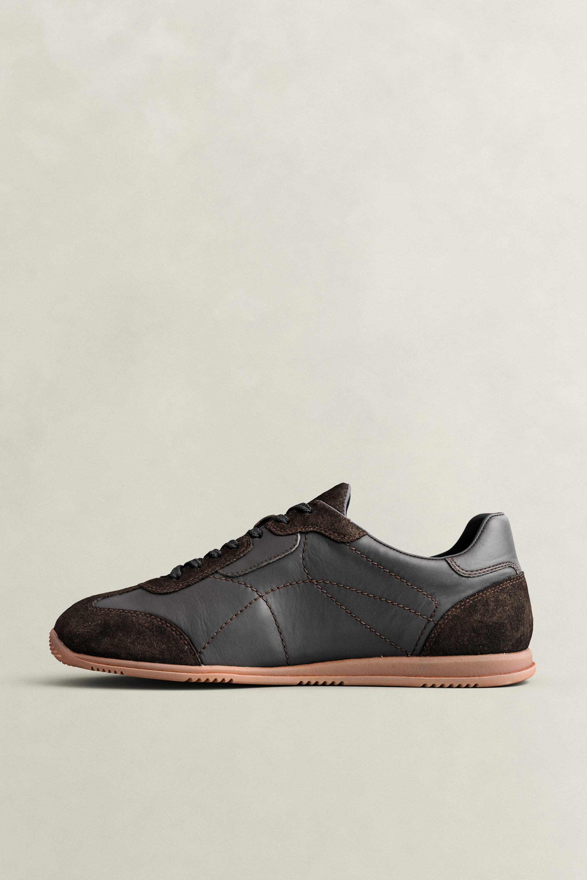 Spearclub sneakers i ruskind og læder