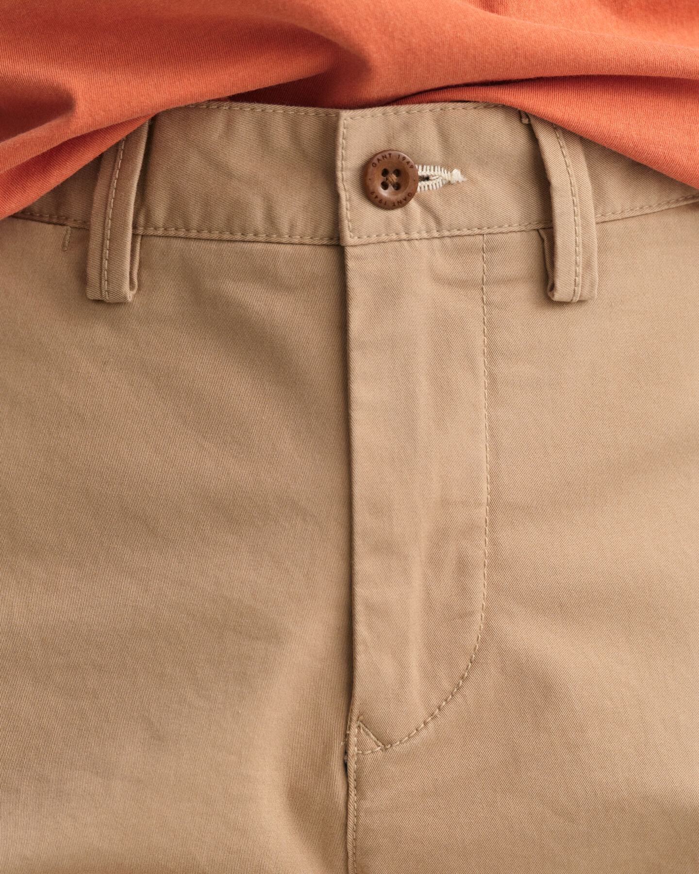 Hallden Slim fit shorts af twill