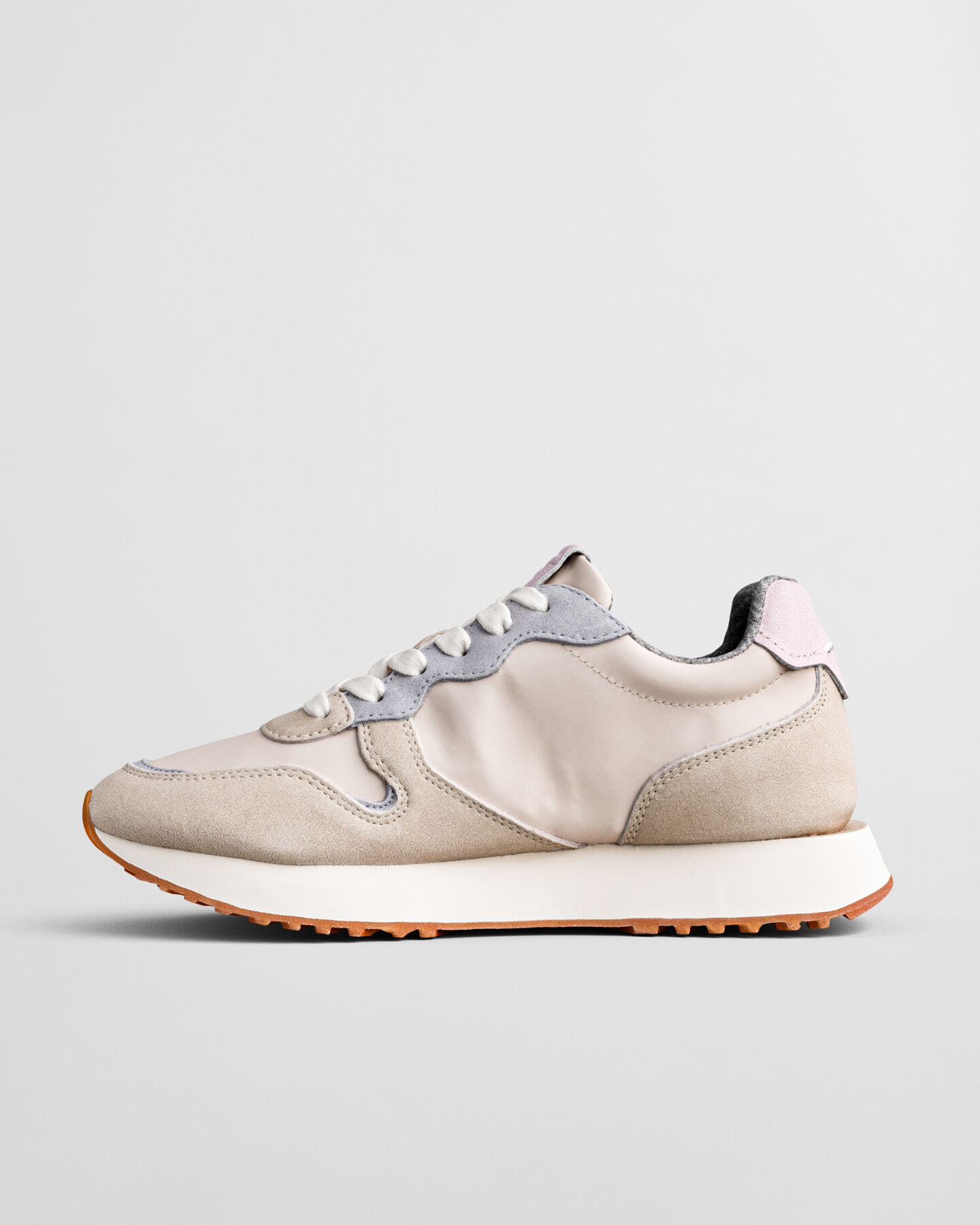 Bevinda sneakers af ruskind og nylon