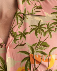 Relaxed Fit Hawaiian Print skjorte med korte ærmer